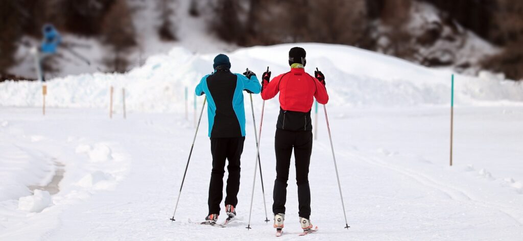 cross-country skiing, sports,nordic type of skiing called cross-country skiing