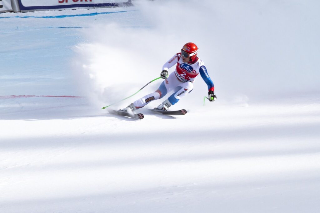ski race, world cup, lauberhorn race, race skiing which is a special type of skiing
